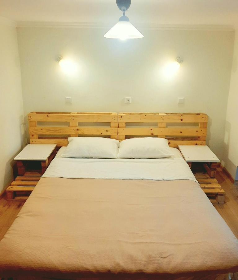Welcome Guests Tbilisi Luaran gambar